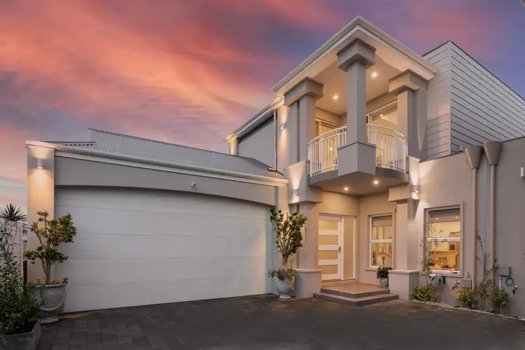 3/8 Matheson Road, Applecross WA 6153