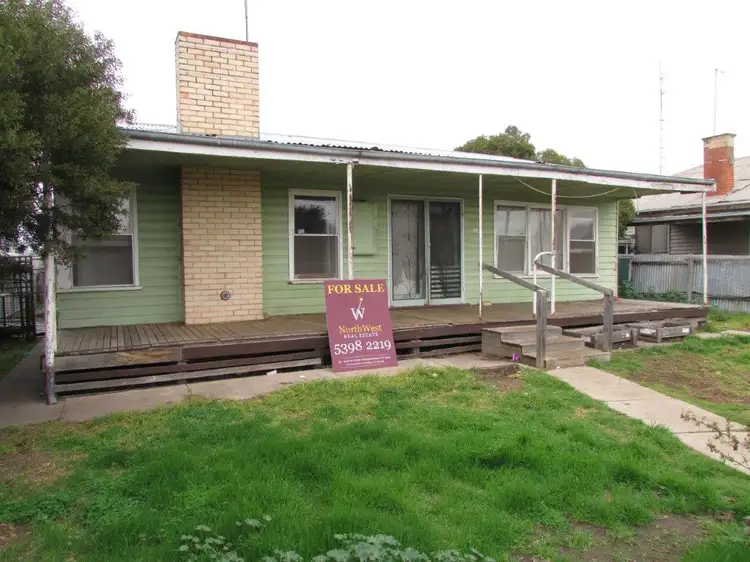 44 Molyneaux Street, Warracknabeal VIC 3393