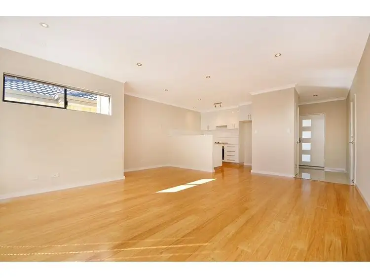 Sixth view of Homely villa listing, C/460 Wanneroo Road, Westminster WA 6061