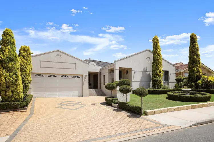7 DELLA ROAD, Noranda WA 6062