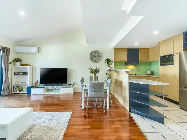 Third view of Homely apartment listing, 15/30 Mollison Street, South Brisbane QLD 4101
