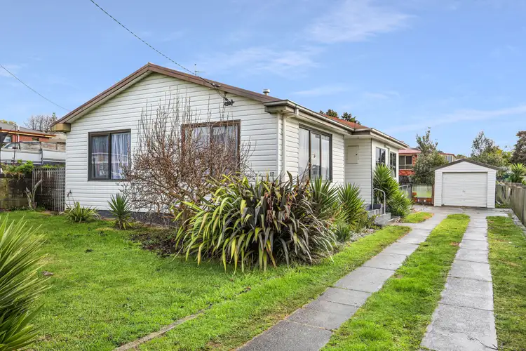 17 George Street, Somerset TAS 7322
