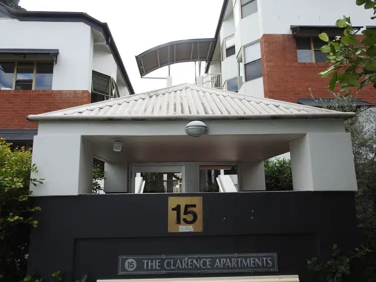 6/15 Clarence Road, Indooroopilly QLD 4068