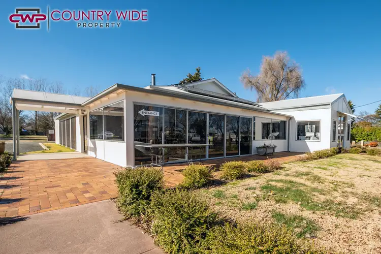 87 Malpas Street, Guyra NSW 2365