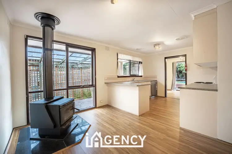Sixth view of Homely house listing, 4 Hutchins Avenue, Endeavour Hills VIC 3802