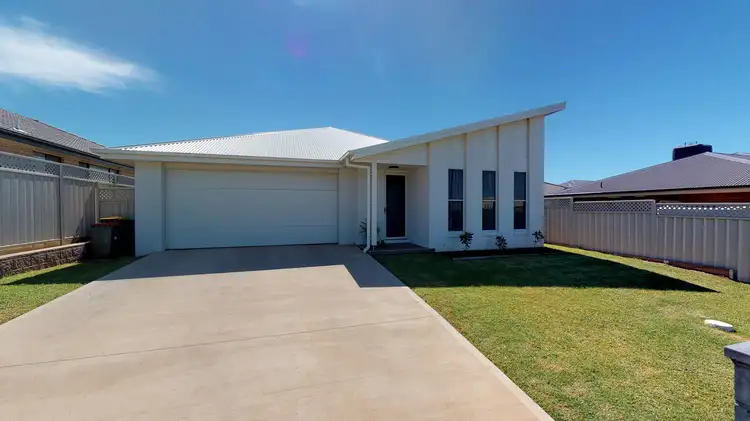 17 Sherrard Crescent, Dubbo NSW 2830