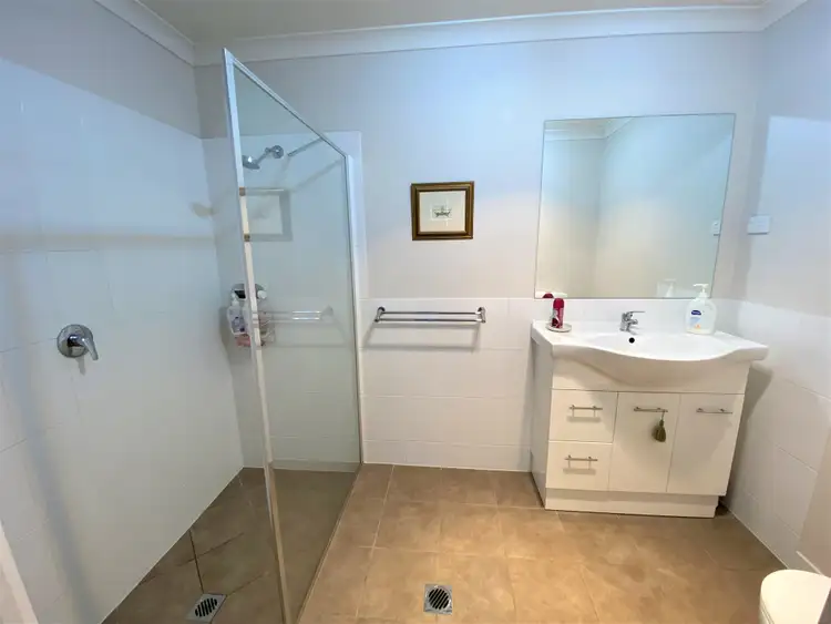 Seventh view of Homely block of units listing, 20 Bevington Bend, Lavington NSW 2641