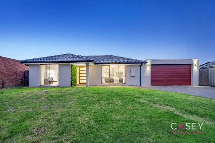 Second view of Homely house listing, 3 Valda Court, Cranbourne VIC 3977