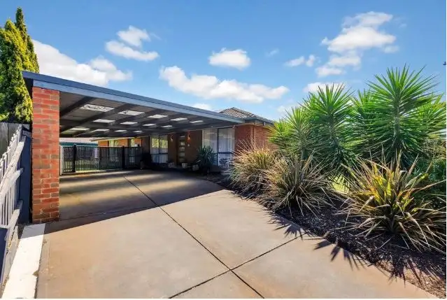 7 Golden Square Crescent, Hoppers Crossing VIC 3029