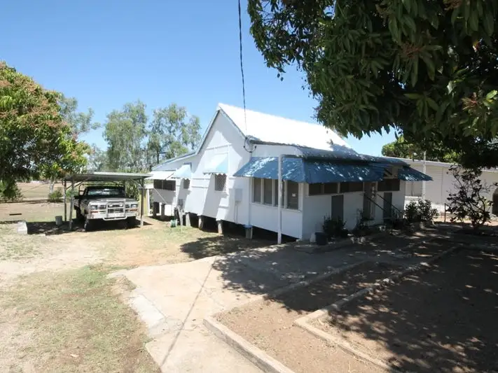 Fifth view of Homely house listing, 17 Racecourse Road, Richmond Hill QLD 4820