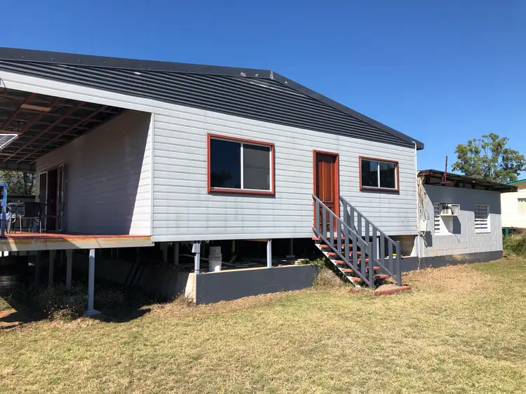 2 Taylor Street, Pentland QLD 4816