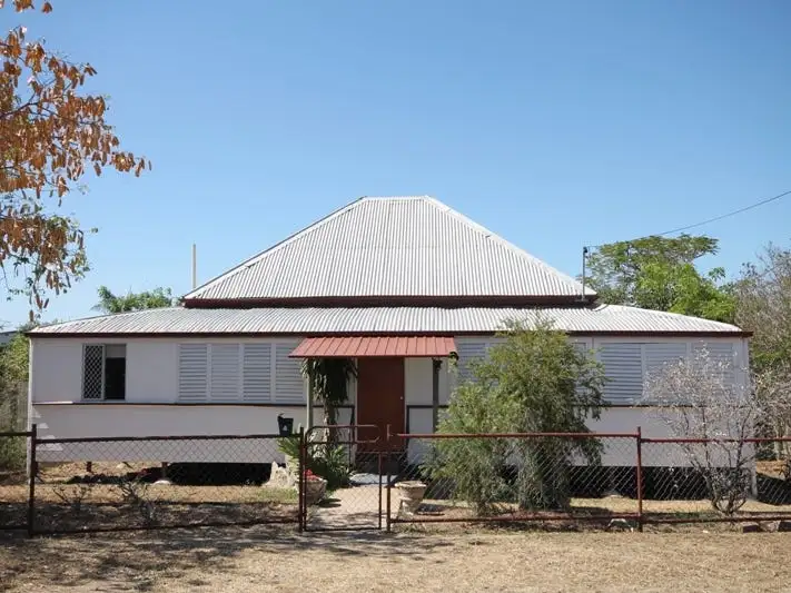 4 RAINBOW ROAD, Charters Towers City QLD 4820