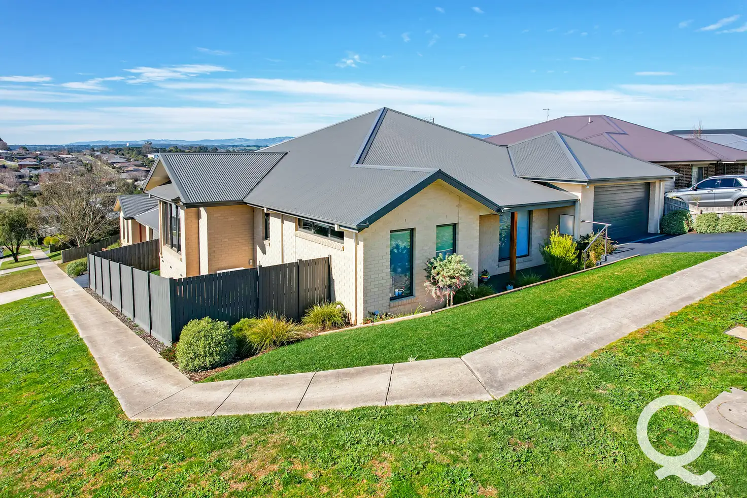 Main view of Homely townhouse listing, 2/18 Paulan Court, Warragul VIC 3820