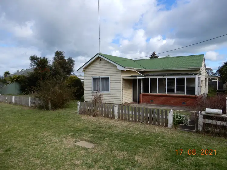 111 Powerscourt Street, Maffra VIC 3860