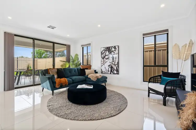 15 Simcoe Avenue, Seaford Meadows SA 5169