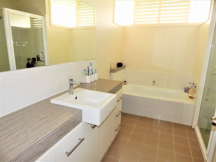 Fourth view of Homely house listing, 2 Muir Avenue, Kerang VIC 3579