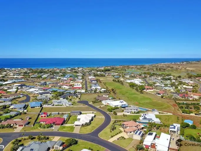 11 Betty Close, Coral Cove QLD 4670