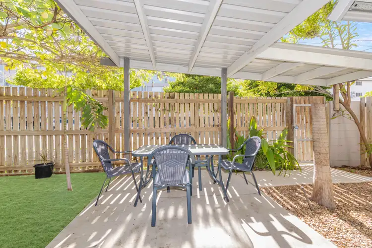 1/11 Carter Street, North Ward QLD 4810