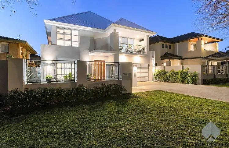 2B Tweeddale Road, Applecross WA 6153