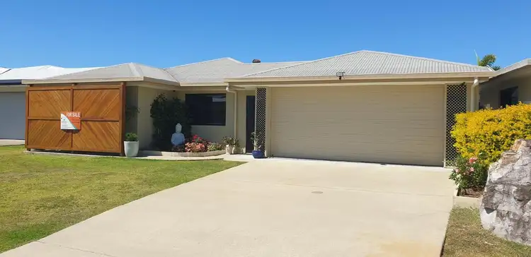 19 Village Circuit, Eimeo QLD 4740