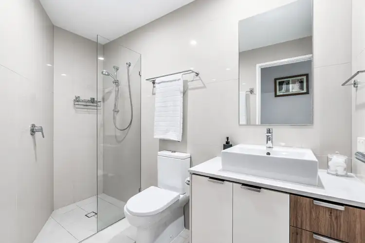 Sixth view of Homely apartment listing, 2/22 Bay Terrace, Wynnum QLD 4178