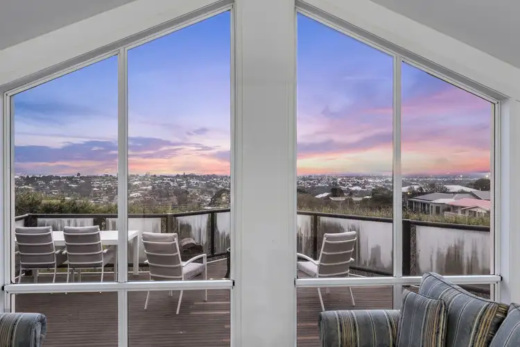 2 Denham Court, Highton VIC 3216