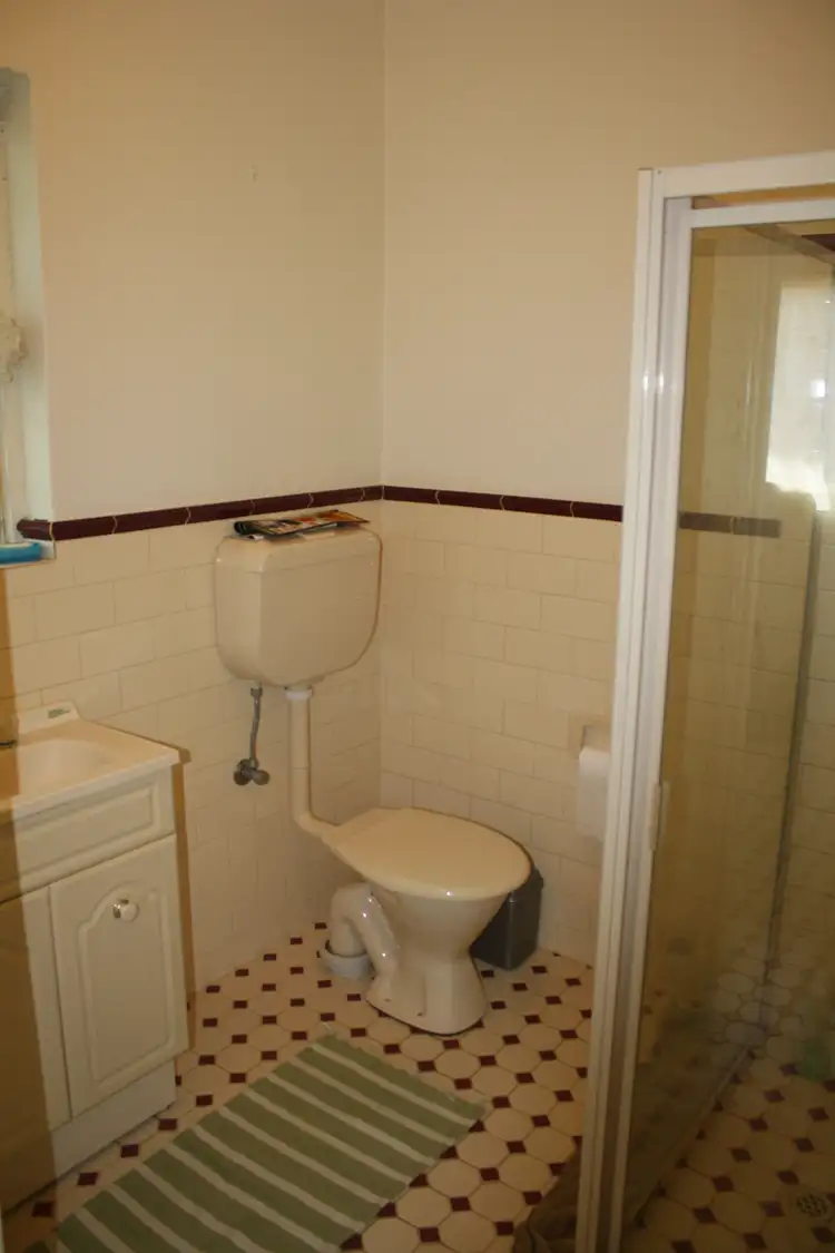 Fifth view of Homely block of units listing, 1-4 40 Kurrajong Street, Mount Gambier SA 5290