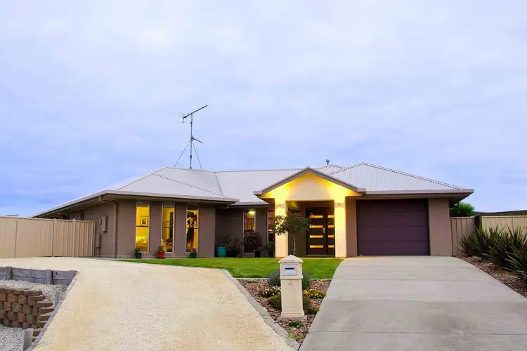 19 EMERALD DRIVE, Mount Gambier SA 5290