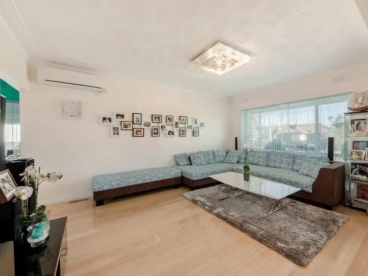 18 Soame Street, Deer Park VIC 3023