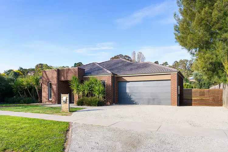 9 Main Road, Campbells Creek VIC 3451
