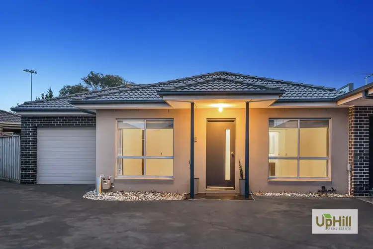 2/7-8 Roseville Court, Berwick VIC 3806