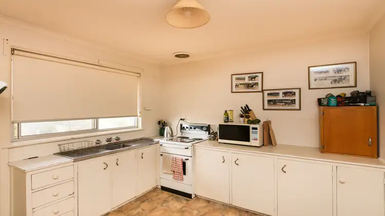 Second view of Homely house listing, 705 Walnut Avenue, Mildura VIC 3500