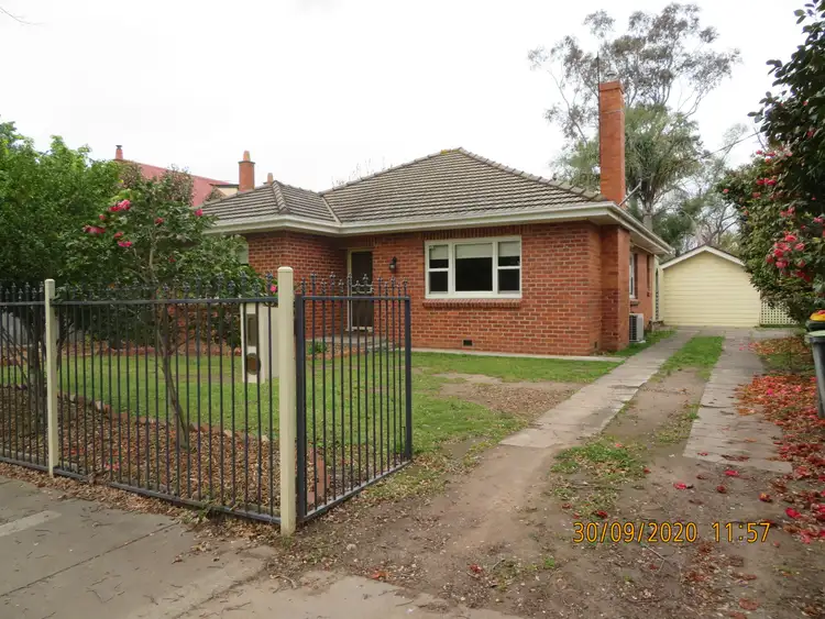 196 Macalister Street