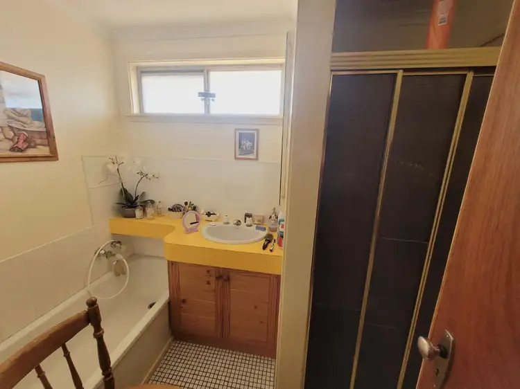Fifth view of Homely house listing, 43 yana street, Swan Hill VIC 3585