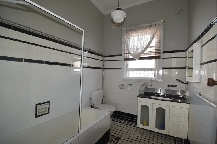 Fifth view of Homely unit listing, 72B Keen Street, Lismore NSW 2480