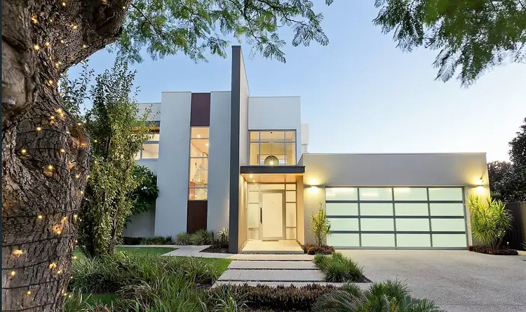 95 Tweeddale Road, Applecross WA 6153