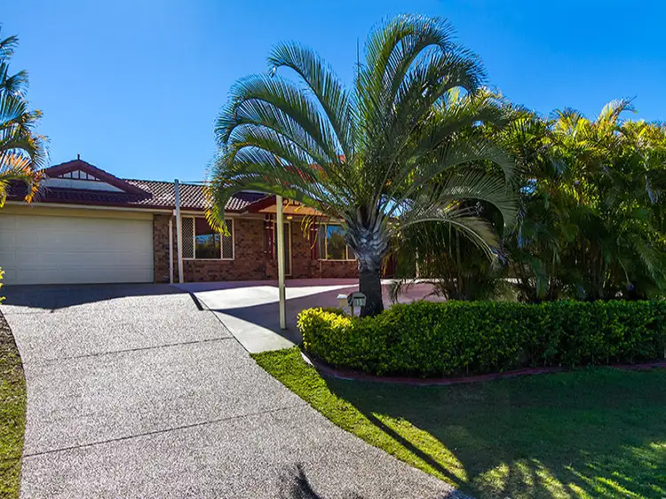 15 Antipodes Close, Pacific Pines QLD 4211