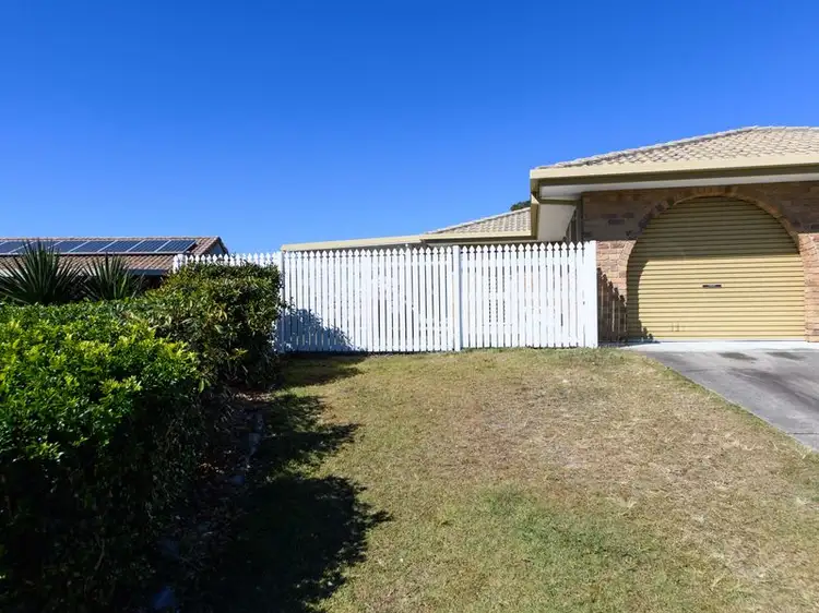 Main view of Homely semi-detached listing, 2/6 Fonda Pl, Oxenford QLD 4210