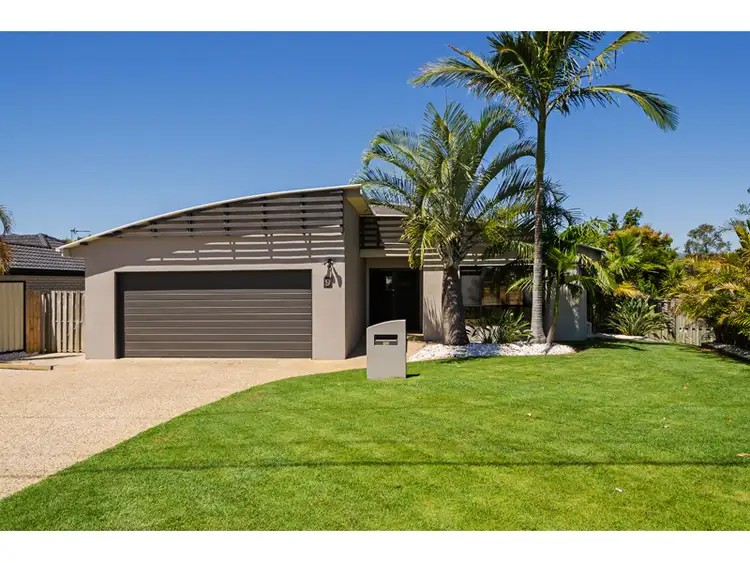 9 Manra Way, Pacific Pines QLD 4211