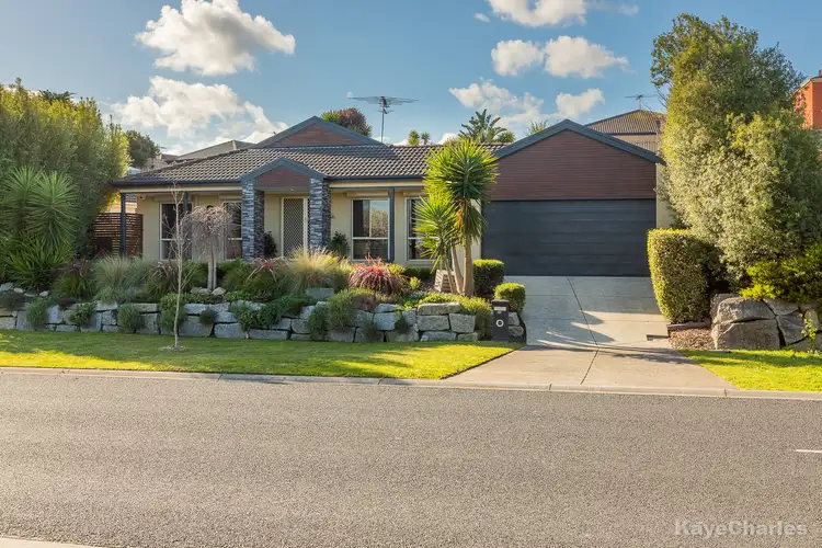 39 Fieldstone Boulevard, Beaconsfield VIC 3807
