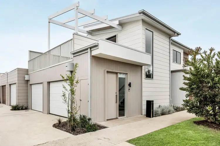 2A Rosser Boulevard, Torquay VIC 3228