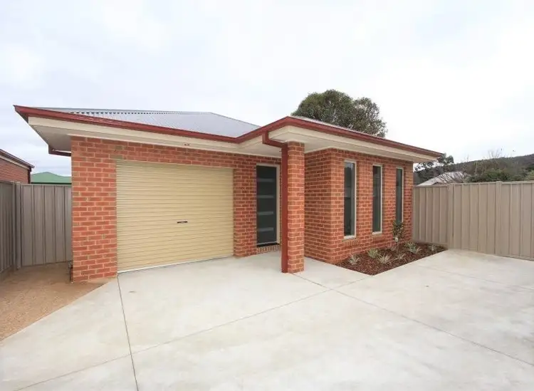 4/28 Hospital Street, Heathcote VIC 3523