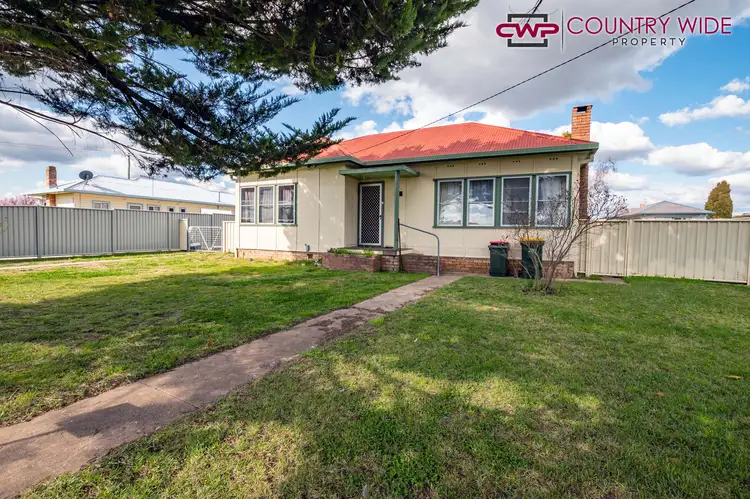 37 Lewis Street, Glen Innes NSW 2370