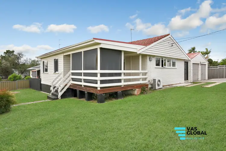 41 Gasmata Crescent, Whalan NSW 2770