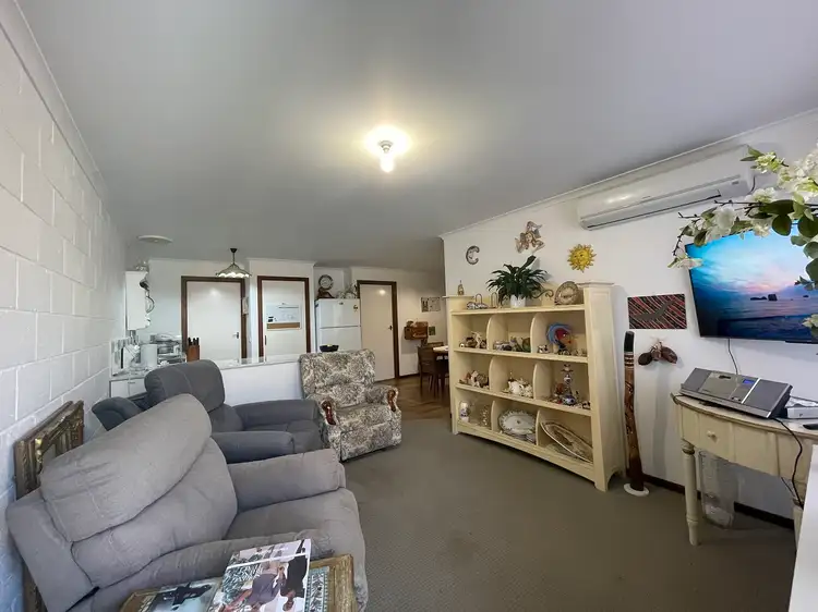 Main view of Homely unit listing, 4/618 Hague Street, Lavington NSW 2641