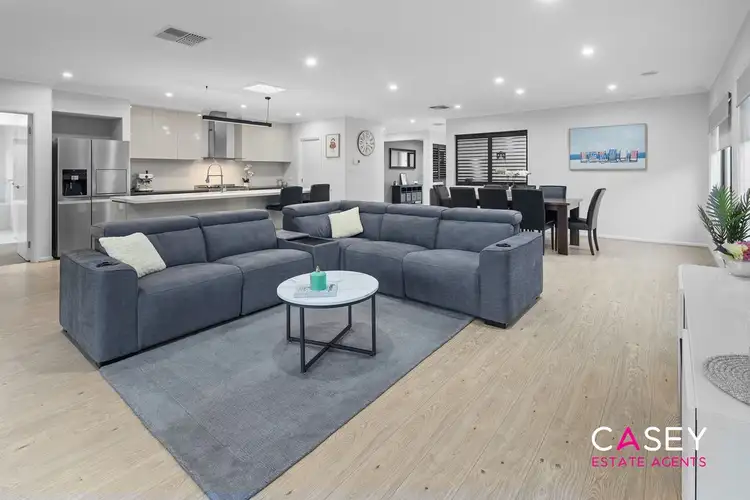 Fifth view of Homely house listing, 19 Macpherson Circuit, Cranbourne East VIC 3977