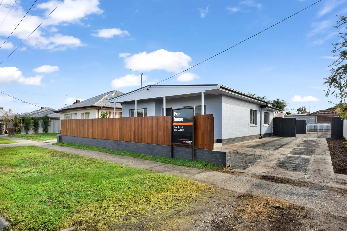 Main view of Homely semi-detached listing, 74 LAWRENCE STREET, Wodonga VIC 3690
