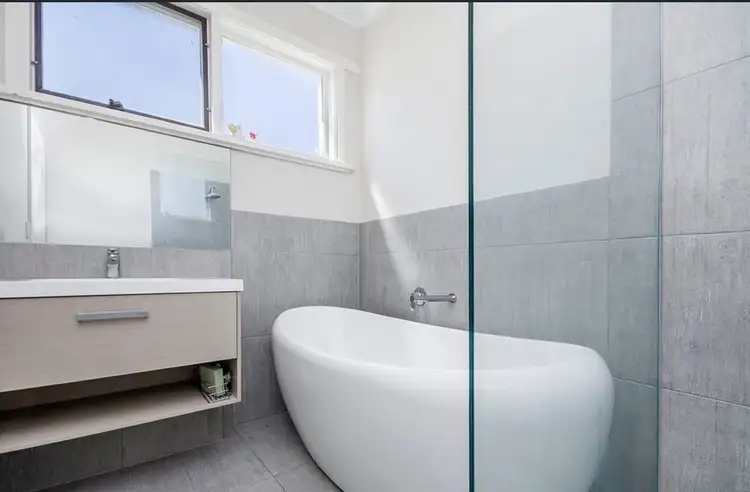Fourth view of Homely apartment listing, 3/8 Bank Street, Port Fairy VIC 3284