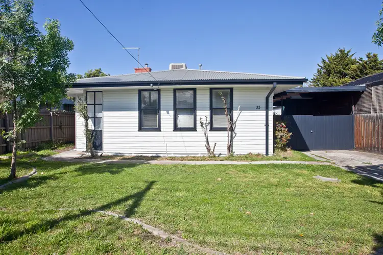 33 Hargreaves Crescent, Braybrook VIC 3019