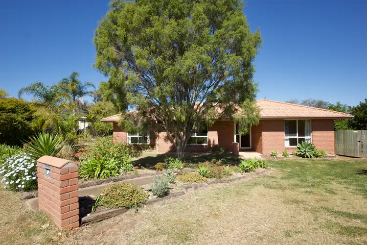 9 Belclaire Drive, Westbrook QLD 4350